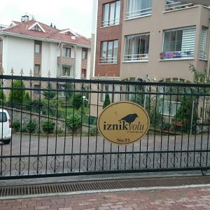 İsimsiz
